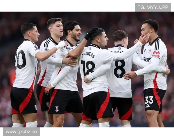 热刺进攻效率波动明显,近期表现起伏对赛季竞争格局带来变化 热刺进攻效率波动明显,近期表现起伏对赛季竞争格局带来变化